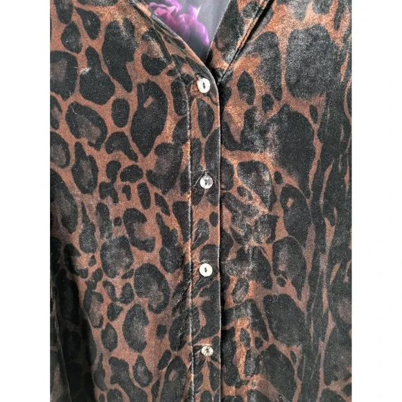 Johnny Was Velvet Leopard & Floral Long Sleeve Button Up Shirt Top M READ - Picture 3 of 8